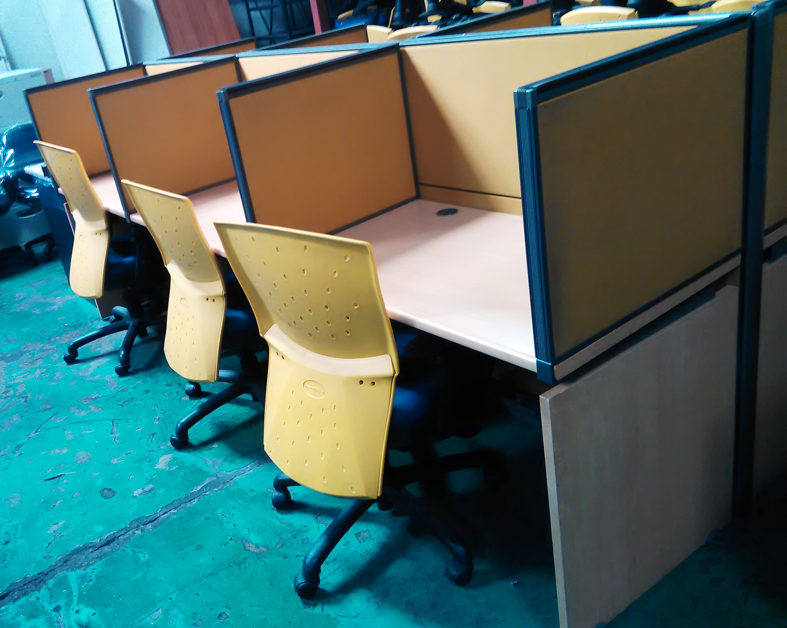 office-cubicle-used-office-furniture-philippines