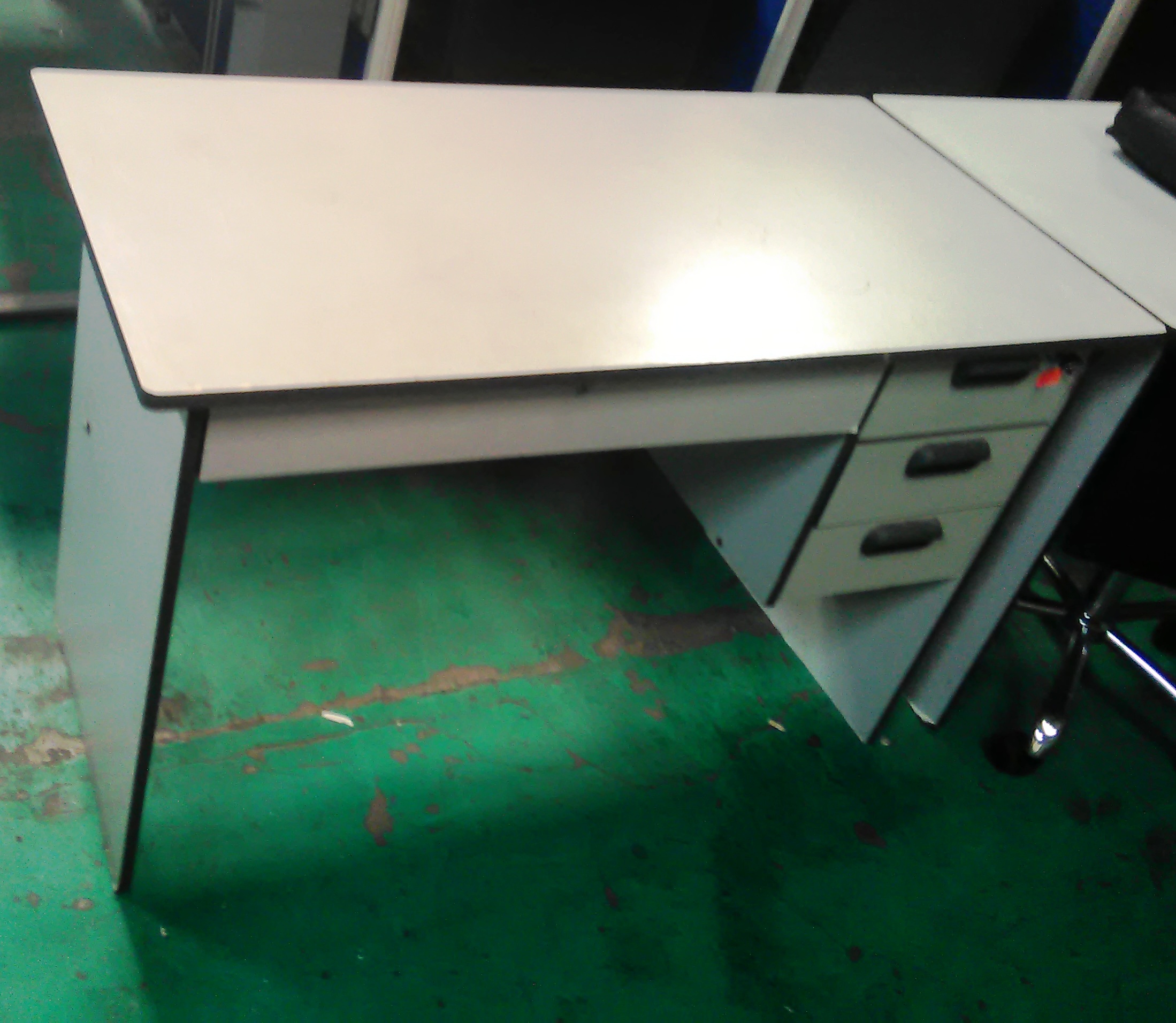 Office desk Used Office Furniture Philippines