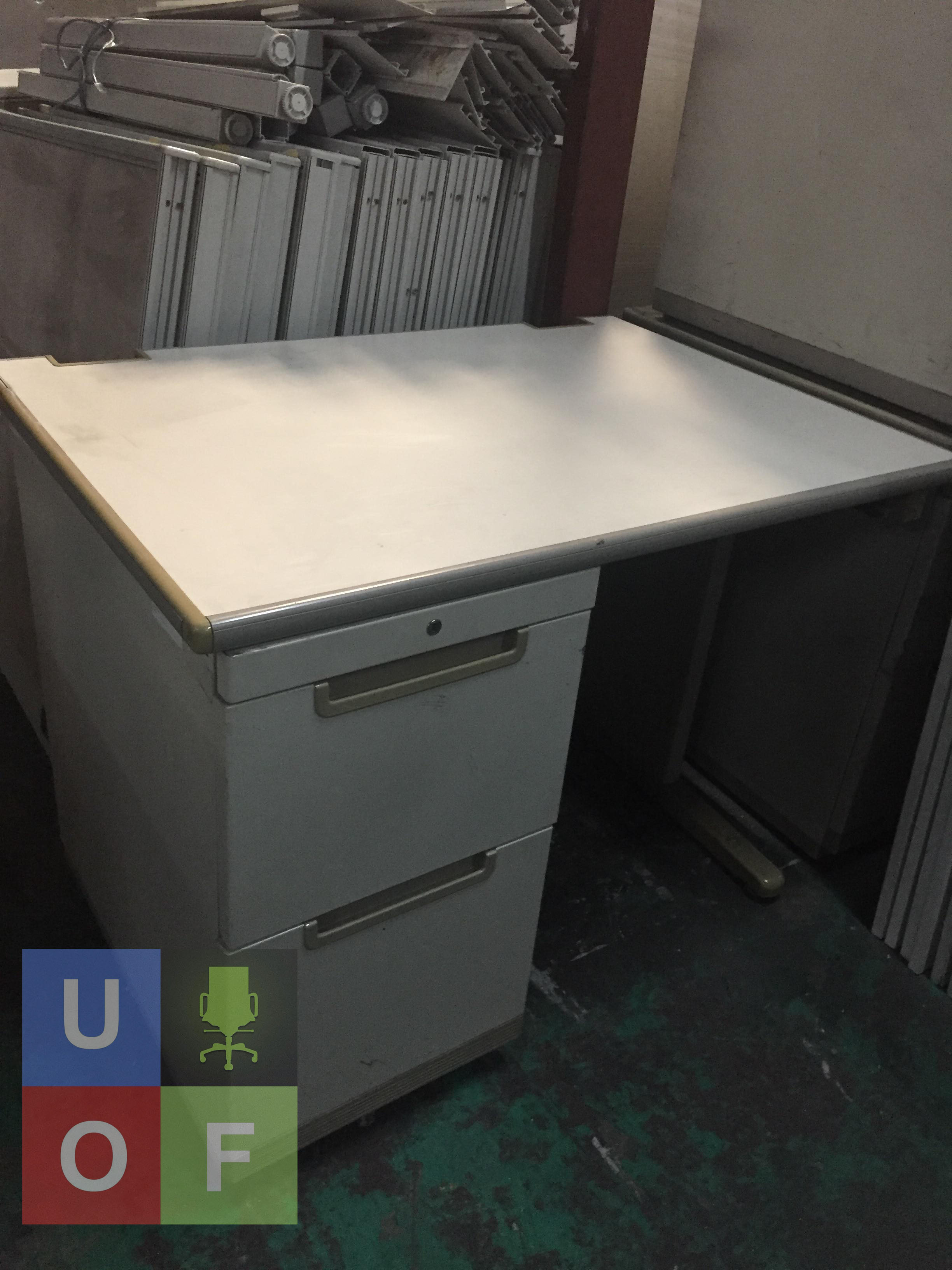 office table second hand price